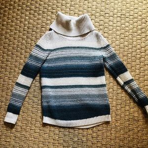 LL Bean signature sweater NWOT perfect sweater